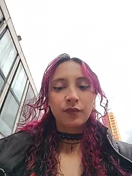  Laary online show from 04-18-26, 08:53