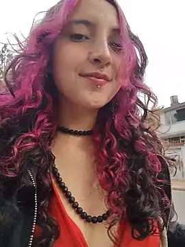 Snapshot of _Laary chatting on 11-05-25, 07:28 Laary online show from 11-05-25, 07:28