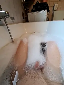 Snapshot of toeloverlive chatting on 10-06-25, 08:26 toeloverlive online show from 10-06-25, 08:26