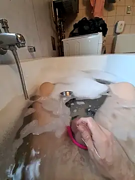 Snapshot of toeloverlive chatting on 10-09-25, 08:26 toeloverlive online show from 10-09-25, 08:26