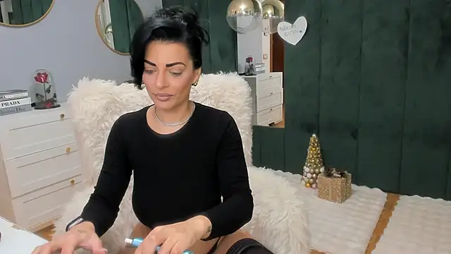 ElisaBaxter online show from 01-06-26, 04:27