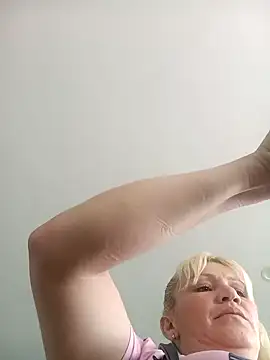 Nicolle Milf online show from 01-13-25, 06:16