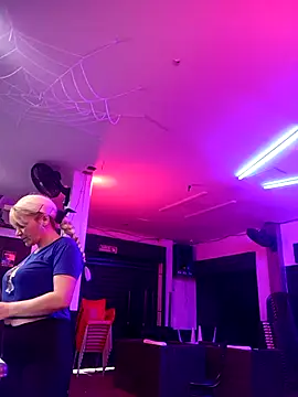 Nicolle Milf online show from 11-13-25, 06:23