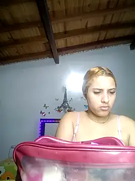 Nicolle Milf online show from 01-14-26, 06:44