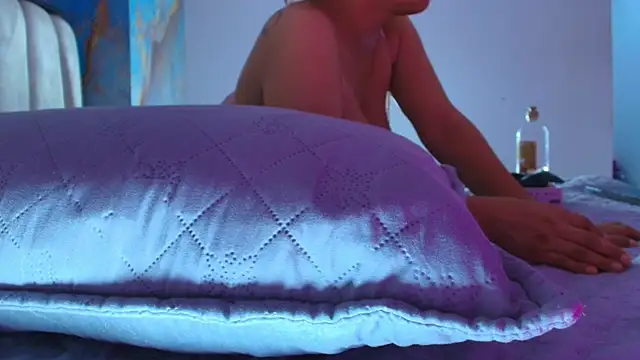 britanyy  online show from 05-12-26, 03:03