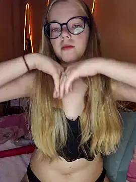Snapshot of -veranito- chatting on 02-12-25, 03:07 -veranito- online show from 02-12-25, 03:07