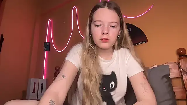 -veranito- online show from 12-14-25, 03:02