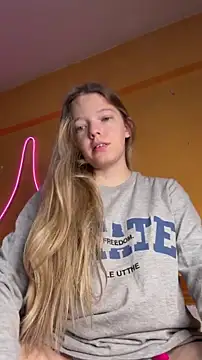 -veranito- online show from 04-06-26, 03:02