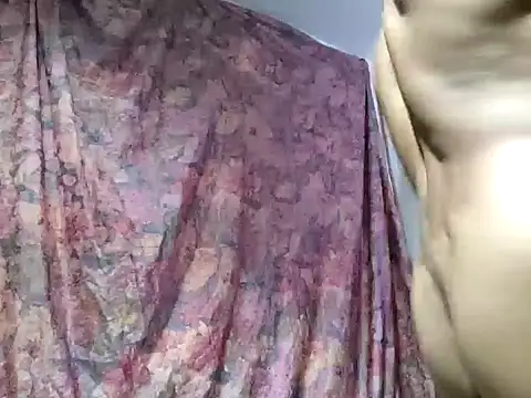 Snapshot of crazylatinguyy chatting on 12-03-24, 03:26 crazylatinguyy online show from 12-03-24, 03:26