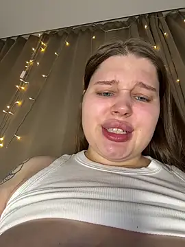 perfect sweety girl online show from 03-10-26, 08:46