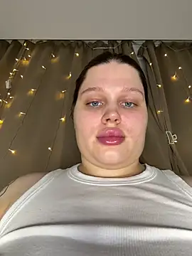 Snapshot of perfect_sweety_girl chatting on 02-19-26, 09:23 perfect sweety girl online show from 02-19-26, 09:23