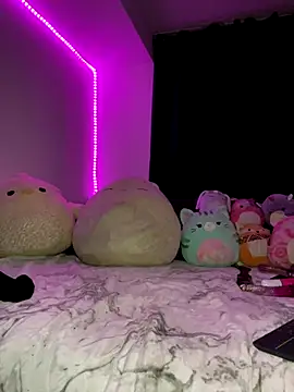 Snapshot of katyaaxo chatting on 11-18-25, 01:43 katyaaxo online show from 11-18-25, 01:43