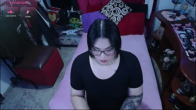 lufek23 online show from 11-13-25, 09:40