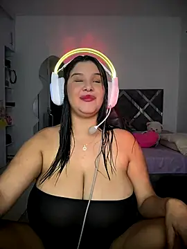 ValleryParker online show from 11-16-25, 04:17