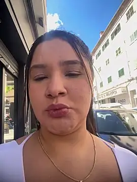 ValleryParker online show from 04-14-26, 01:05