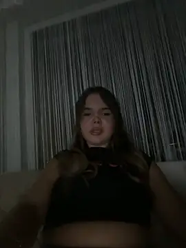 Snapshot of TheCinderella chatting on 07-19-26, 10:28 TheCinderella online show from 07-19-26, 10:28