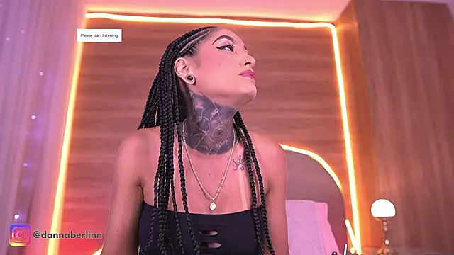 danna berlin  online show from 04-25-26, 07:22