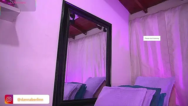 danna berlin  online show from 09-17-25, 07:16