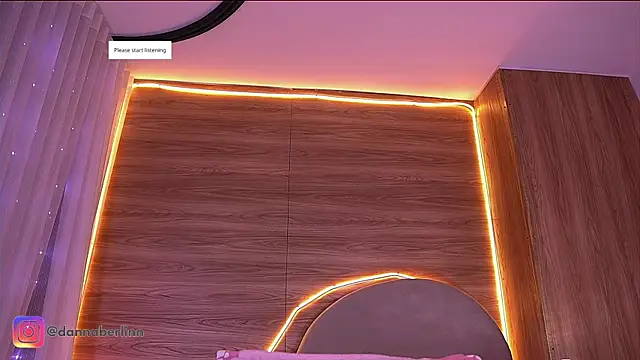 danna berlin  online show from 04-12-26, 07:17