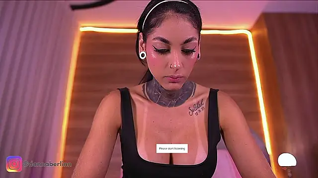 danna berlin  online show from 03-12-26, 07:29