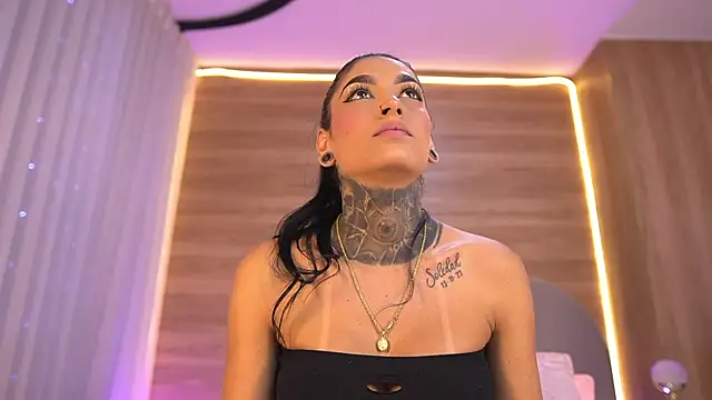 danna berlin  online show from 05-22-26, 07:12