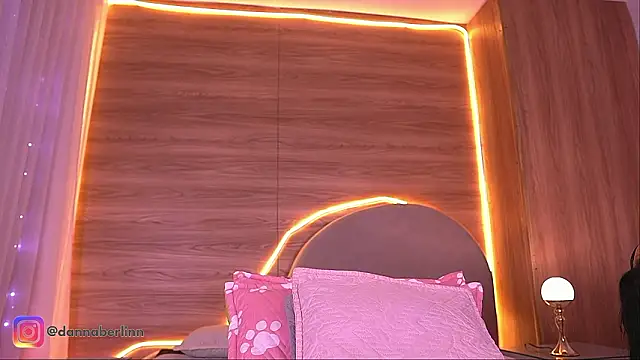 danna berlin  online show from 03-29-26, 07:26