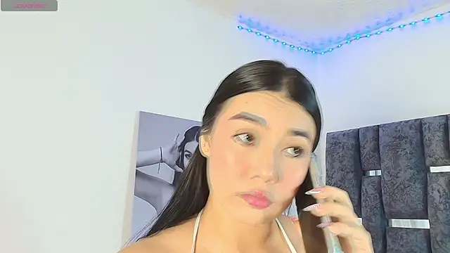 Natasharuso online show from 12-19-25, 04:53