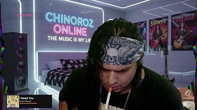 Snapshot of chino_roz chatting on 09-15-25, 07:31 chino roz online show from 09-15-25, 07:31