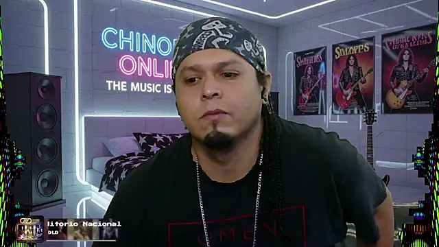 Snapshot of chino_roz chatting on 10-08-25, 06:15 chino roz online show from 10-08-25, 06:15