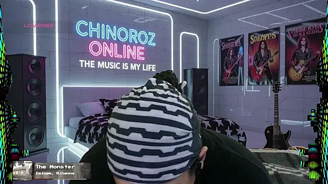 Snapshot of chino_roz chatting on 10-09-25, 05:41 chino roz online show from 10-09-25, 05:41