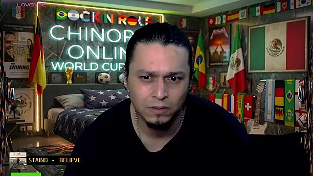 Snapshot of chino_roz chatting on 06-28-26, 01:01 chino roz online show from 06-28-26, 01:01