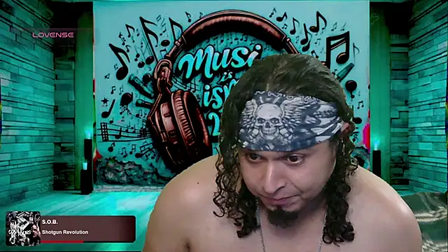 Snapshot of chino_roz chatting on 03-20-25, 09:37 chino roz online show from 03-20-25, 09:37