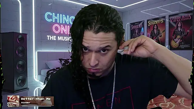 Snapshot of chino_roz chatting on 10-24-25, 06:12 chino roz online show from 10-24-25, 06:12