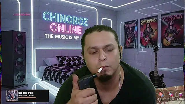 Snapshot of chino_roz chatting on 09-10-25, 01:54 chino roz online show from 09-10-25, 01:54