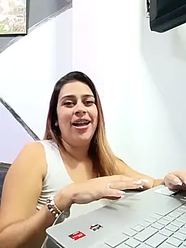 Latina sexy1 online show from 03-21-25, 01:45