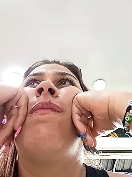 Latina sexy1 online show from 09-16-25, 02:18