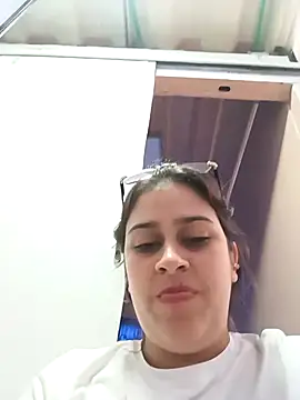 Latina sexy1 online show from 09-24-25, 05:52