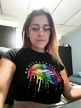 Latina sexy1 online show from 03-05-25, 03:51