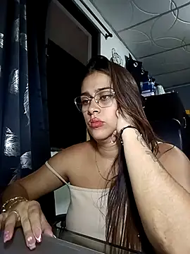 Snapshot of Latina_sexy1 chatting on 03-03-26, 02:40 Latina sexy1 online show from 03-03-26, 02:40