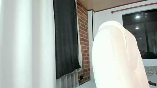 adila anich online show from 11-27-25, 02:01