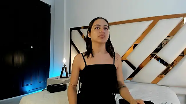 Aron cruz online show from 03-04-26, 01:30