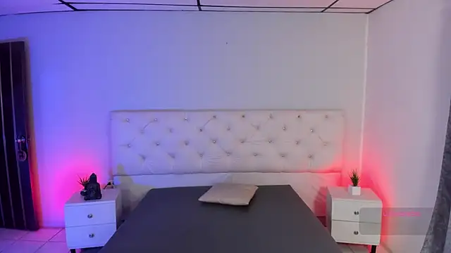 Aron cruz online show from 11-15-25, 01:26