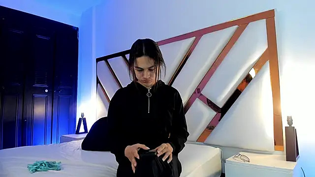 Aron cruz online show from 05-30-26, 01:28