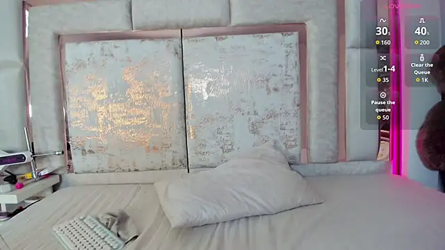 kimjonnes01 online show from 11-02-25, 05:01