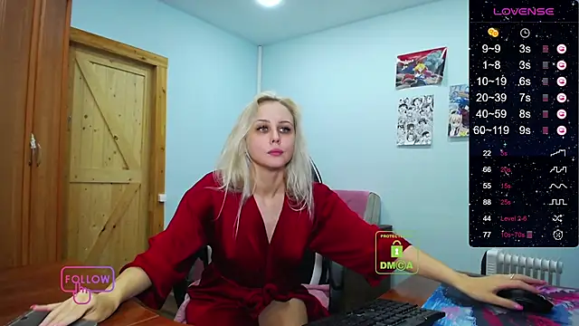 Snapshot of diamondjune chatting on 10-12-25, 10:44 diamondjune online show from 10-12-25, 10:44