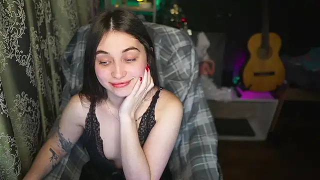 delicatedBailey online show from 02-26-25, 04:41