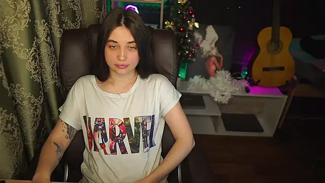 delicatedBailey online show from 01-20-25, 04:54