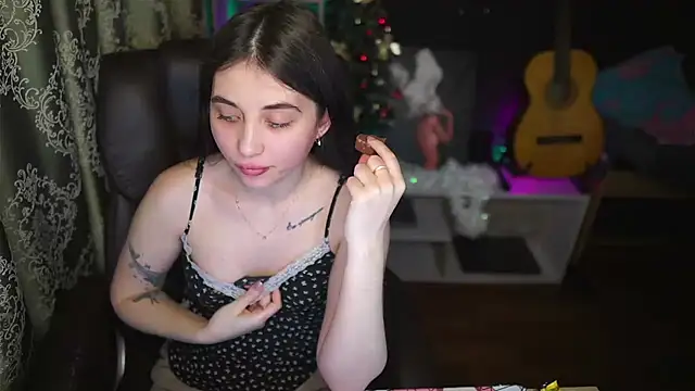 delicatedBailey online show from 01-15-25, 05:29