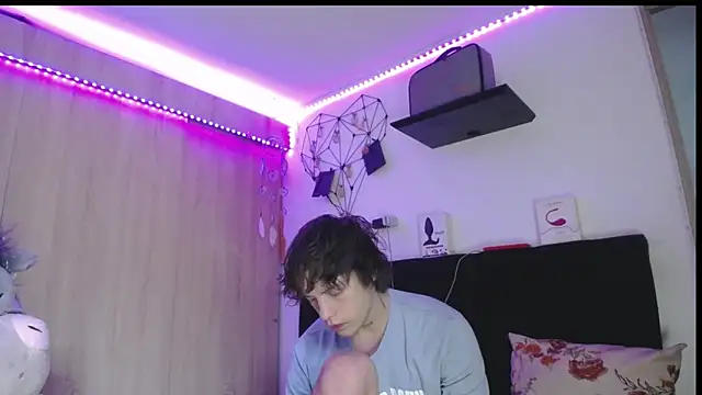 Santiago kiler online show from 03-28-26, 12:28