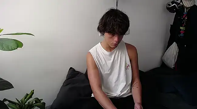 Santiago kiler online show from 02-24-25, 12:59